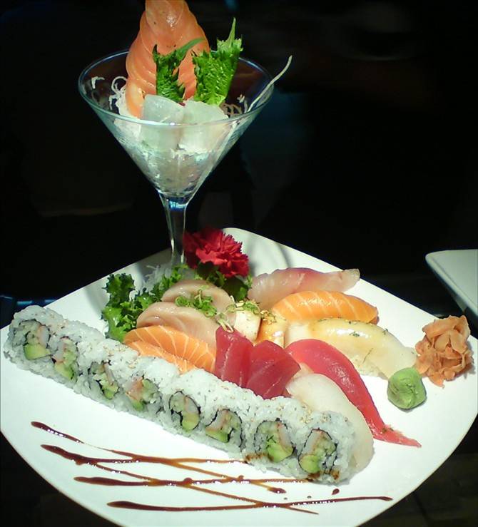 Tomo Sushi Japanese Restaurant | restaurant | 806 Delsea Dr, Glassboro, NJ 08028, USA | 8565826699 OR +1 856-582-6699