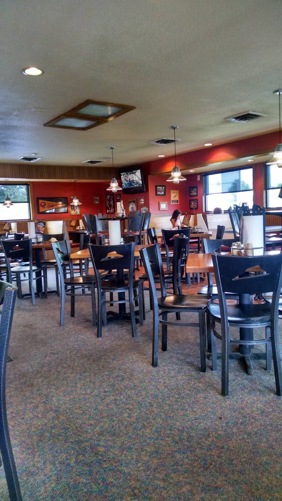 Pizza Hut | meal delivery | 180 S Parker St, Olathe, KS 66061, USA | 9137826633 OR +1 913-782-6633