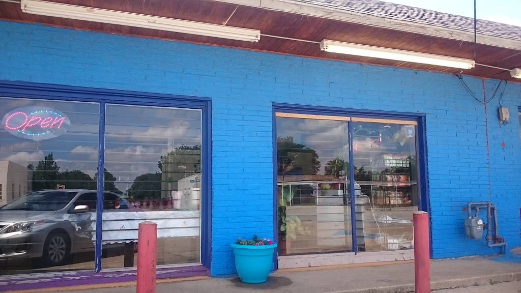 Pupuseria Roxana | restaurant | 4206 NE 28th St, Haltom City, TX 76117, USA | 6827085001 OR +1 682-708-5001