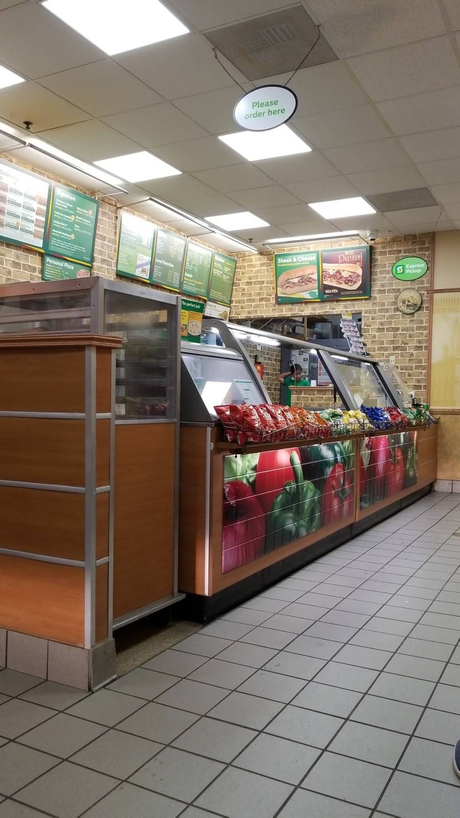 Subway Restaurants | restaurant | 901 Oak Tree Avenue, South Plainfield, NJ 07080, USA | 9088221300 OR +1 908-822-1300