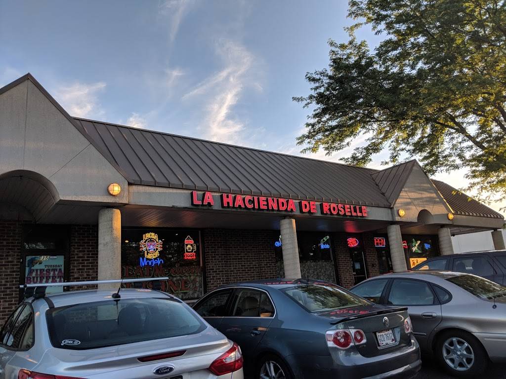 La Hacienda de Roselle | restaurant | 35 W Irving Park Rd, Roselle, IL 60172, USA | 6308939009 OR +1 630-893-9009