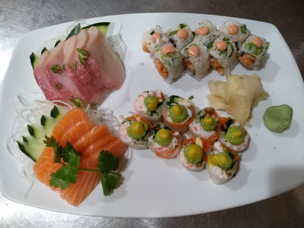 Hamachi Asian Bistro & Sushi | restaurant | 1440 S Country Club Dr Suite #3, Mesa, AZ 85210, USA | 4806216800 OR +1 480-621-6800