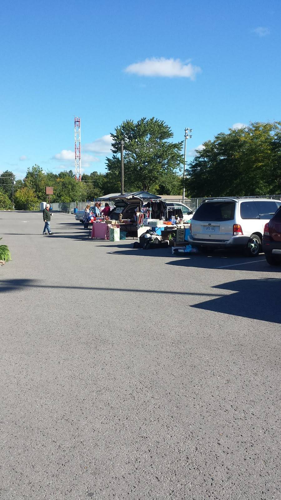 Grantham Lions Club | restaurant | 732 Niagara St, St. Catharines, ON L2M 7W7, Canada | 9059358434 OR +1 905-935-8434