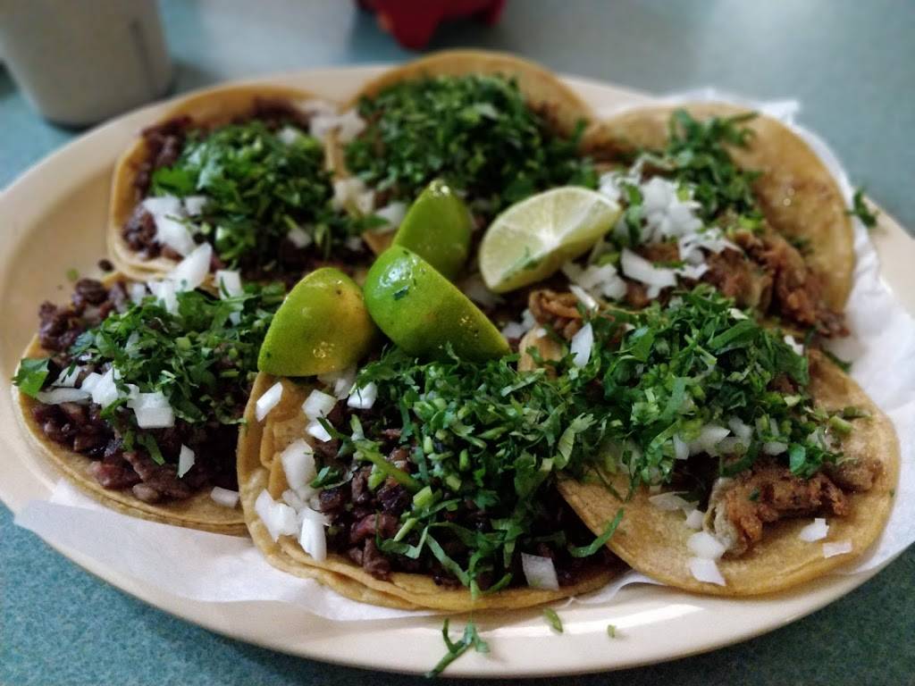 Taqueria El local en milwaukee | restaurant | 1801 S 11th St, Milwaukee, WI 53204, USA | 4146726746 OR +1 414-672-6746