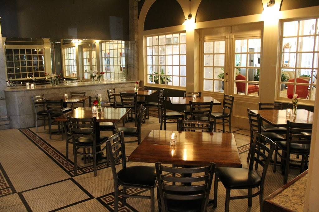 South Kitchen + Bar | restaurant | 247 E Washington St, Athens, GA 30601, USA | 7063956125 OR +1 706-395-6125