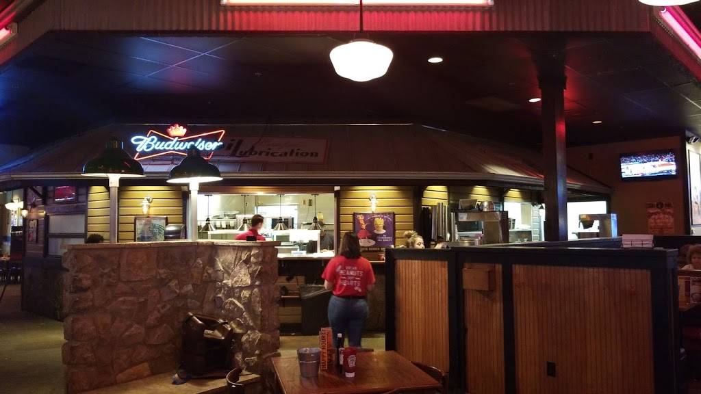 Logans Roadhouse | restaurant | 277 Dogwood Blvd, Flowood, MS 39232, USA | 6019199845 OR +1 601-919-9845