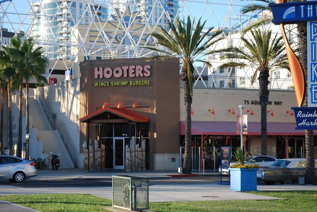 Hooters | restaurant | 90 Aquarium Way, Long Beach, CA 90802, USA | 5629831010 OR +1 562-983-1010