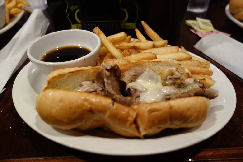 Gibneys Pub | restaurant | 231 Peachtree Center Ave NE, Atlanta, GA 30303, USA | 4046880928 OR +1 404-688-0928