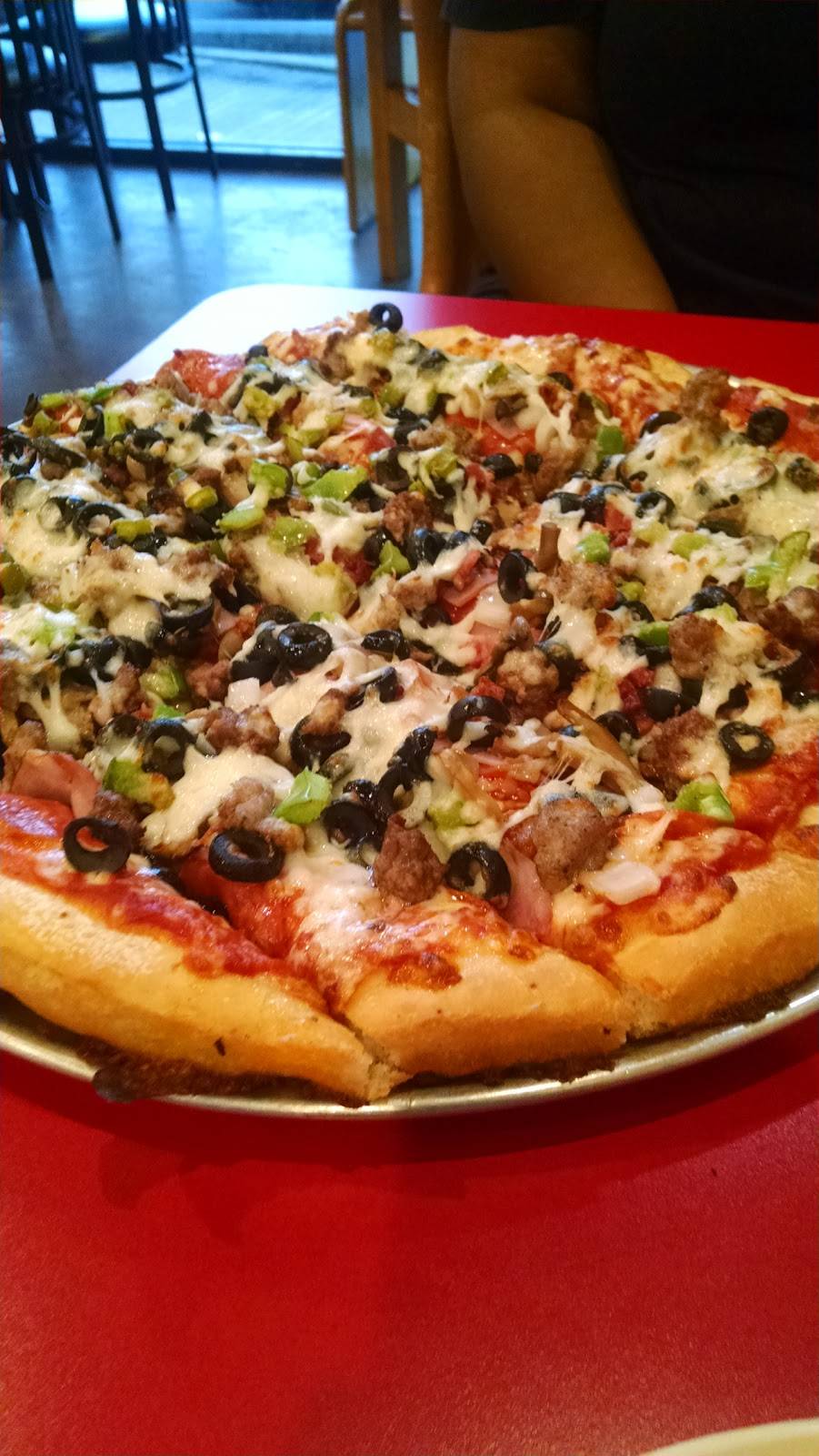 Johnny’s Pizza House | restaurant | 14790 Wax Rd, Baton Rouge, LA 70818, USA | 2256158335 OR +1 225-615-8335