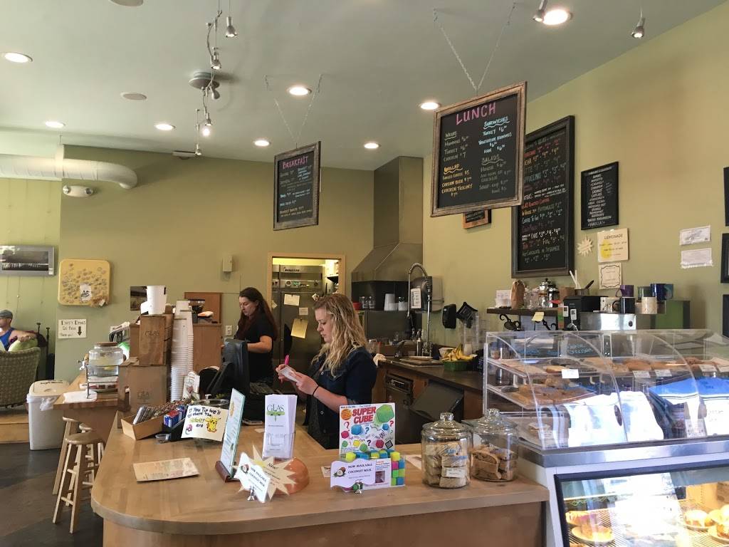 Glas Coffeehouse | cafe | 67 E Maple St, Sturgeon Bay, WI 54235, USA | 9207435575 OR +1 920-743-5575