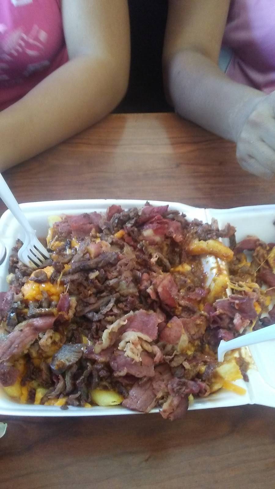 Jims Burgers | restaurant | 915 S Soto St, Los Angeles, CA 90023, USA | 3232699732 OR +1 323-269-9732