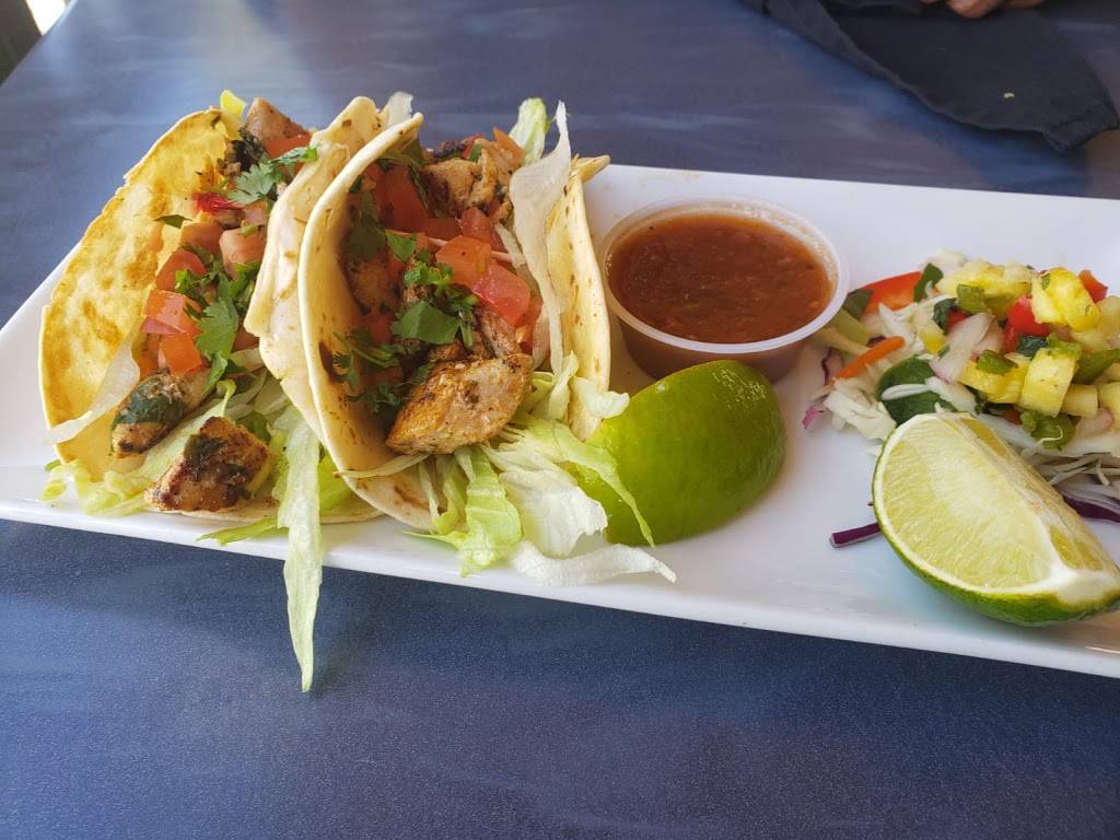 Flippers | restaurant | 8767 Estero Blvd, Fort Myers Beach, FL 33931, USA | 2397651025 OR +1 239-765-1025