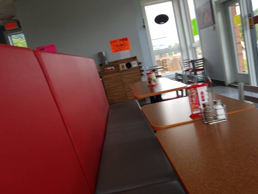 Patate Trois Etoiles Inc | restaurant | 1000 Boulevard Lachapelle, Saint-Jérôme, QC J7Z 7M4, Canada | 4505306864 OR +1 450-530-6864