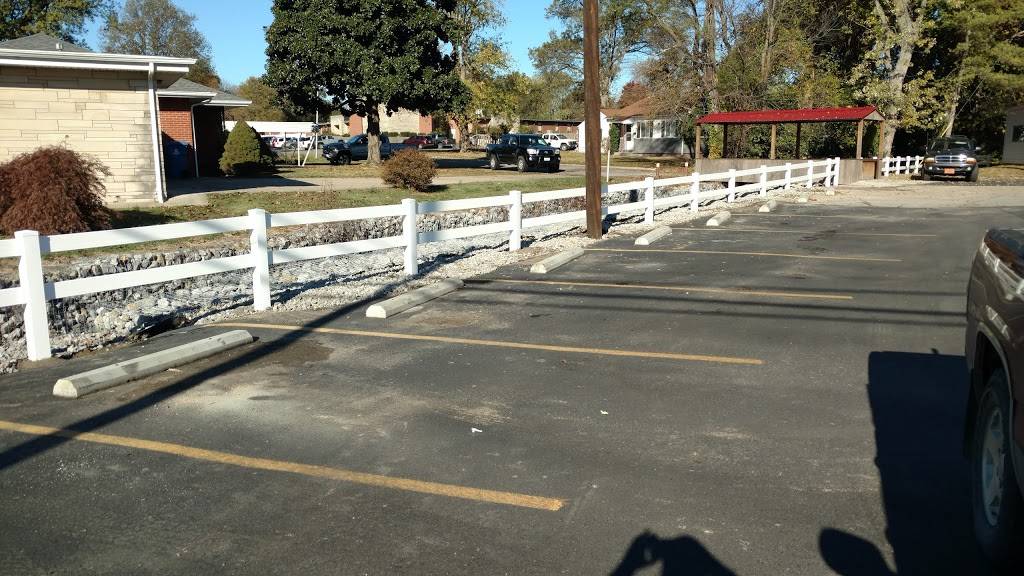 Dairy Queen Grill & Chill | restaurant | 910 W E Main St, Carmi, IL 62821, USA | 6183822536 OR +1 618-382-2536