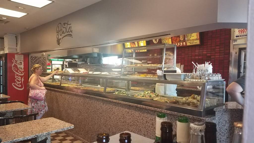 Nickys Pizzeria & Restaurant | restaurant | 144 N Chatsworth Ave, Larchmont, NY 10538, USA | 9148343232 OR +1 914-834-3232