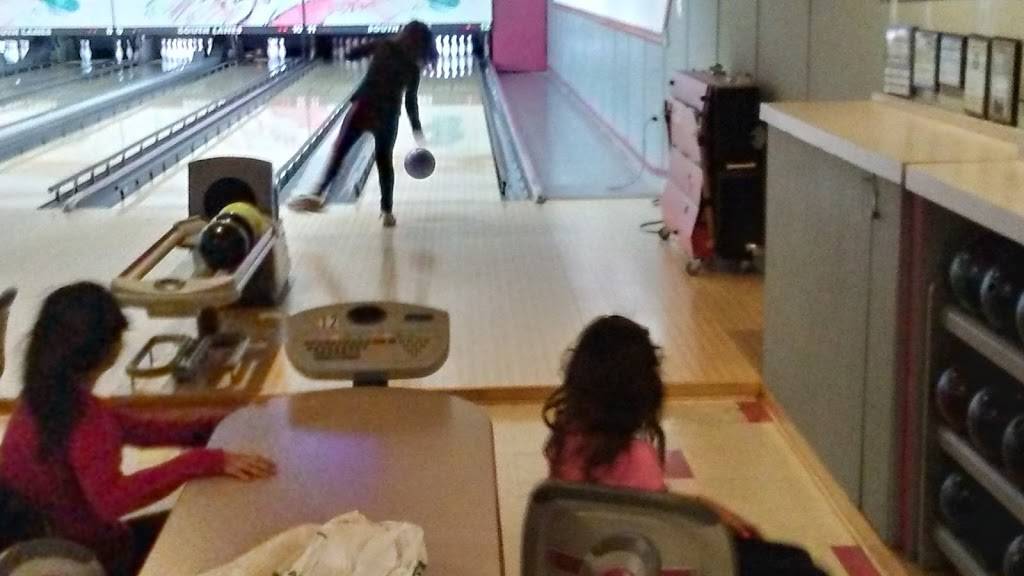 South Lanes Pizza & Bowling | meal delivery | 4107 Mormon Coulee Rd, La Crosse, WI 54601, USA | 6087881303 OR +1 608-788-1303