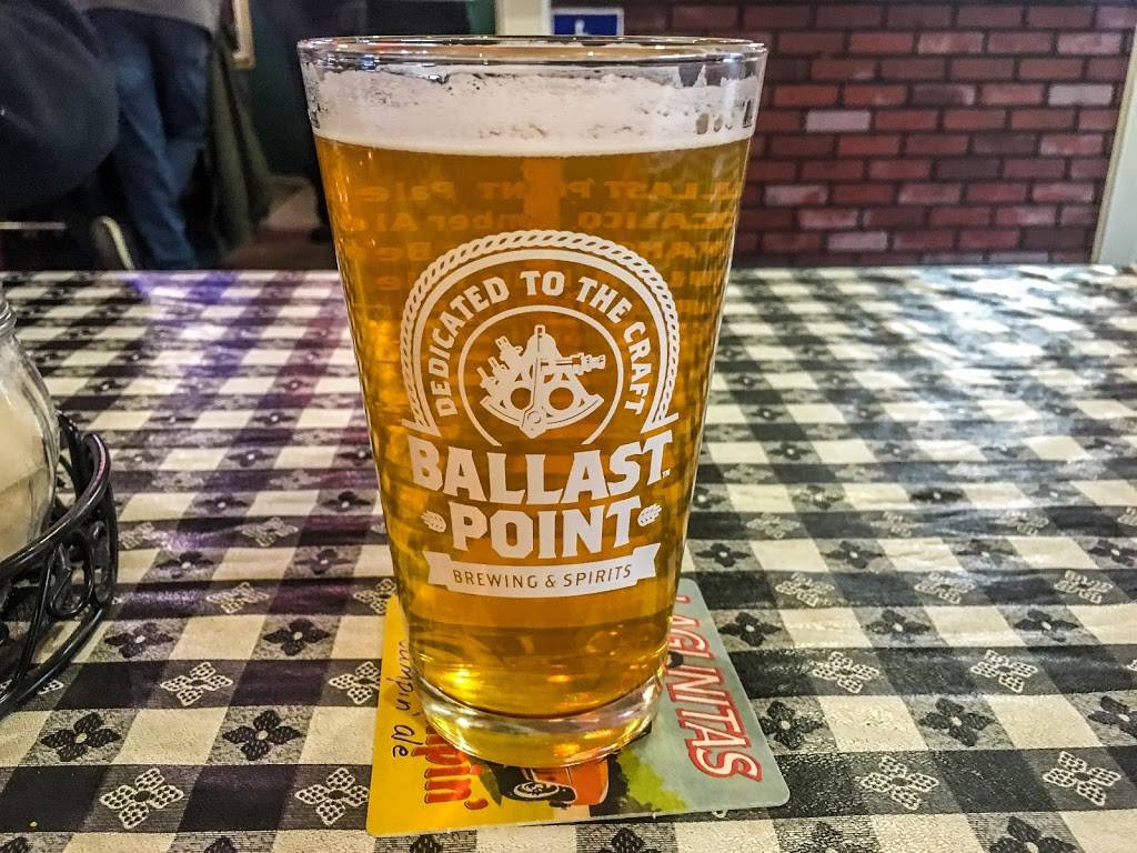 Pinkys Pizza Parlor | restaurant | 321 Petaluma Blvd S, Petaluma, CA 94952, USA | 7077632510 OR +1 707-763-2510