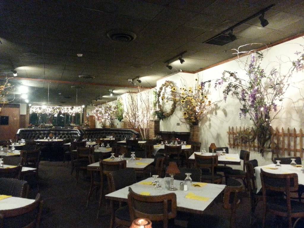 Villa D Carlo | restaurant | 5140 6th Ave, Kenosha, WI 53140, USA | 2626543932 OR +1 262-654-3932