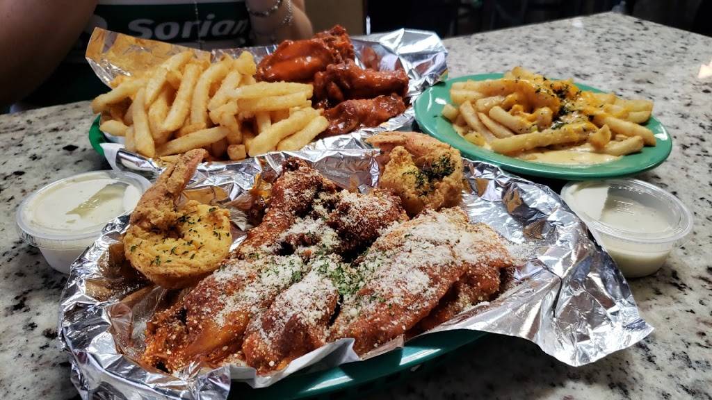 Dream Wings | restaurant | 3425 Ella Blvd, Houston, TX 77018, USA | 7136405705 OR +1 713-640-5705