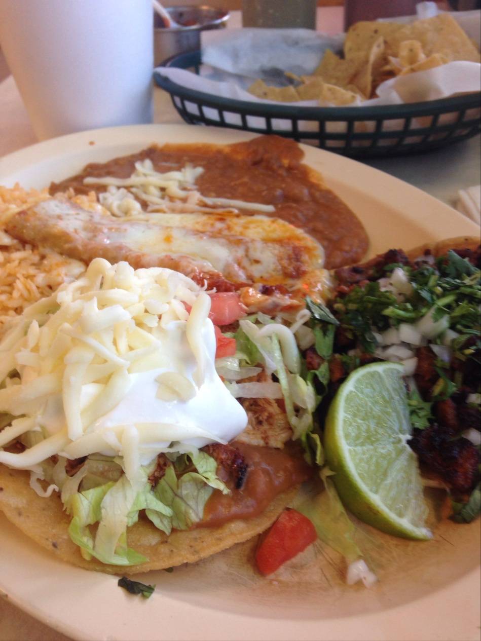 Arandas Taqueria | restaurant | 1721 E Oakton St, Des Plaines, IL 60018, USA | 8473900899 OR +1 847-390-0899