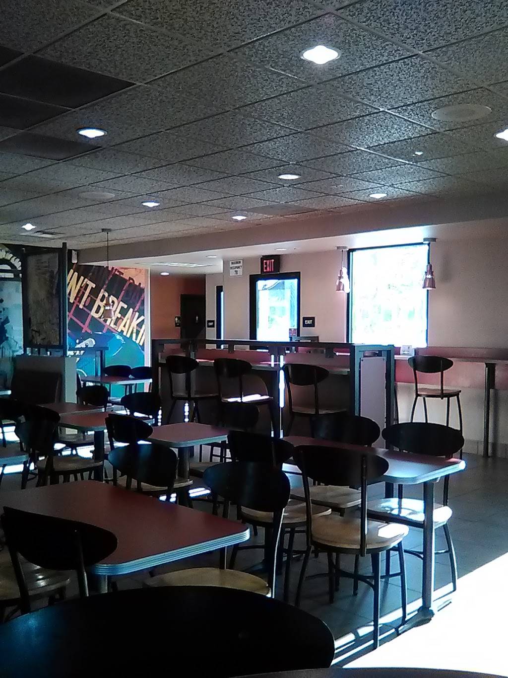 Jack in the Box | restaurant | 877 E Alosta Ave, Azusa, CA 91702, USA | 6269691153 OR +1 626-969-1153