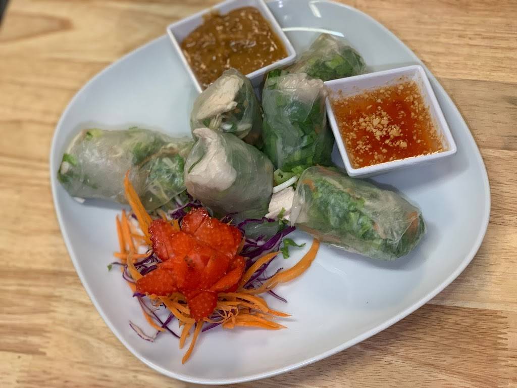 LARM THAI FUSION | restaurant | 1333 N Santa Fe Ave #123, Edmond, OK 73003, USA | 4059062382 OR +1 405-906-2382