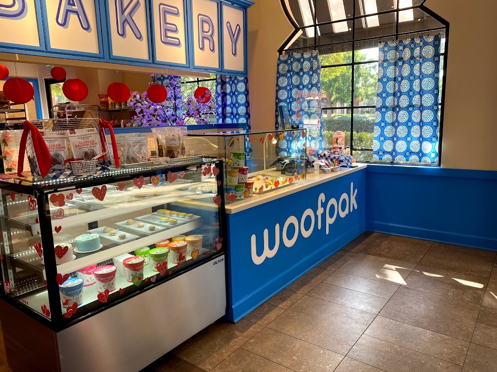Woofpak Pet Kitchen | restaurant | 771 Spectrum Center Dr, Irvine, CA 92618, USA | 9499320565 OR +1 949-932-0565