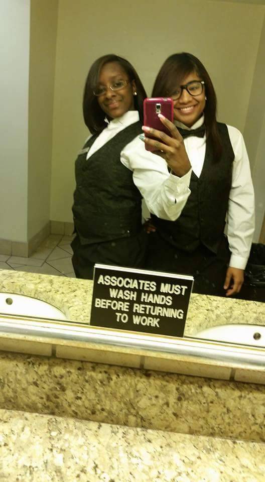 Angies Place | restaurant | 2622 W Broadway, Louisville, KY 40211, USA | 5024506200 OR +1 502-450-6200