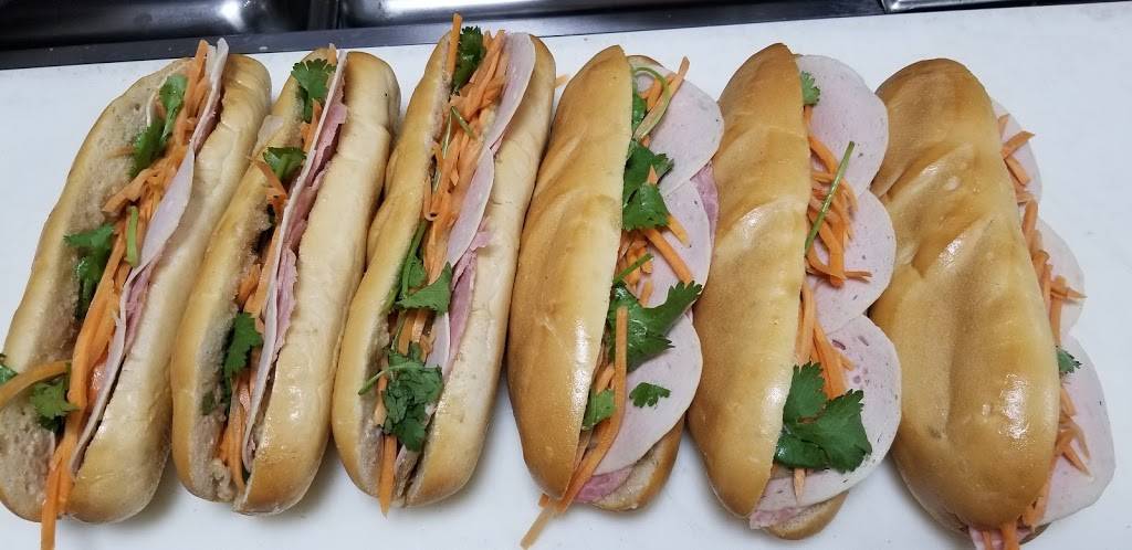 Chao Bistro | restaurant | 355 Elmira Rd N #138, Guelph, ON N1K 1S5, Canada | 5195742426 OR +1 519-574-2426