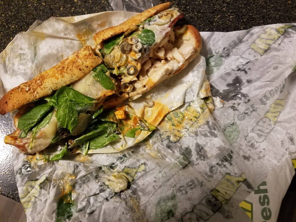Subway | restaurant | 1380 N Litchfield Rd, Pavilions West Ste K4, Goodyear, AZ 85395, USA | 6235360470 OR +1 623-536-0470