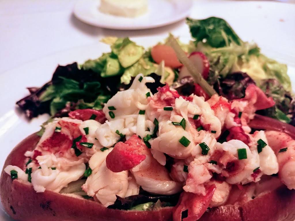 The Capital Grille | restaurant | 601 Pennsylvania Ave NW, Washington, DC 20004, USA | 2027376200 OR +1 202-737-6200