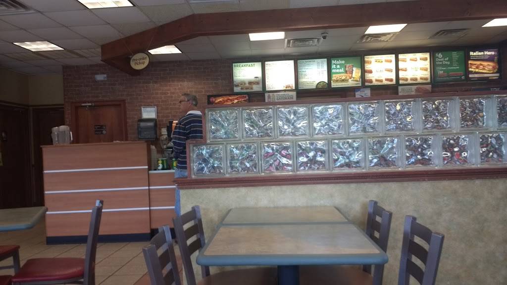 Subway | restaurant | 700 N Lake Park Blvd, Carolina Beach, NC 28428, USA | 9104583809 OR +1 910-458-3809