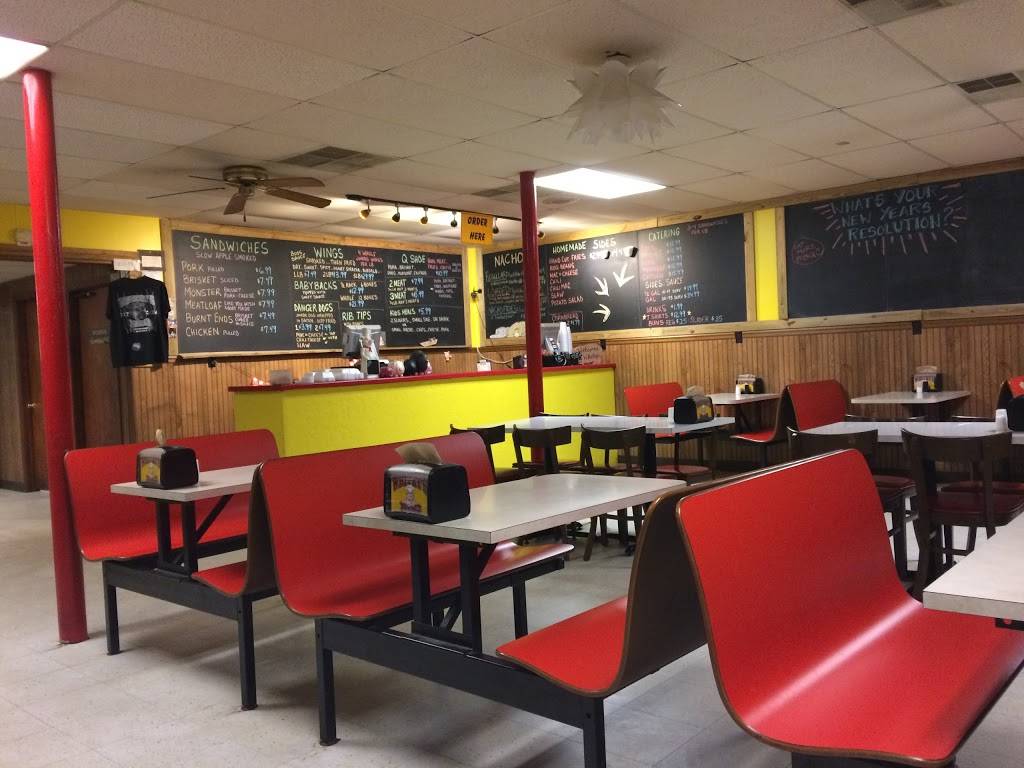 Whiteys BBQ | restaurant | 131 E Washington St, East Peoria, IL 61611, USA | 3096995700 OR +1 309-699-5700