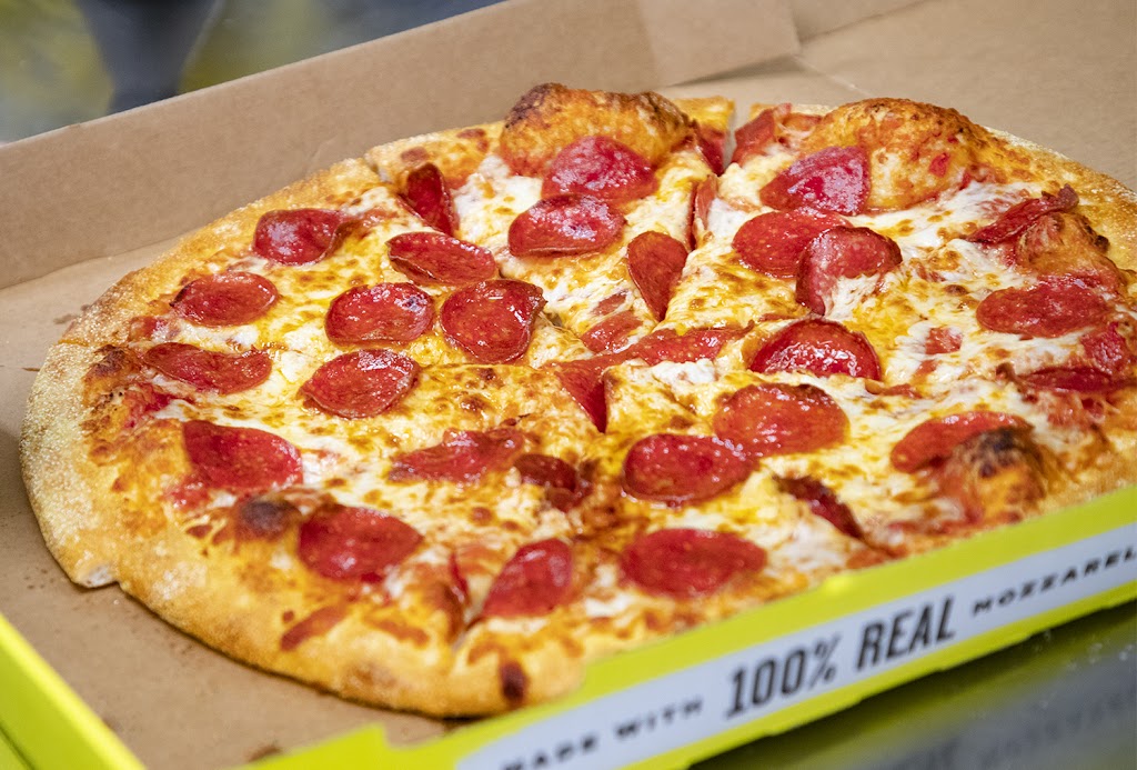 Hungry Howies Pizza | restaurant | 2736 Red Cliffs Dr Unit #1, St. George, UT 84790, USA | 4356749966 OR +1 435-674-9966