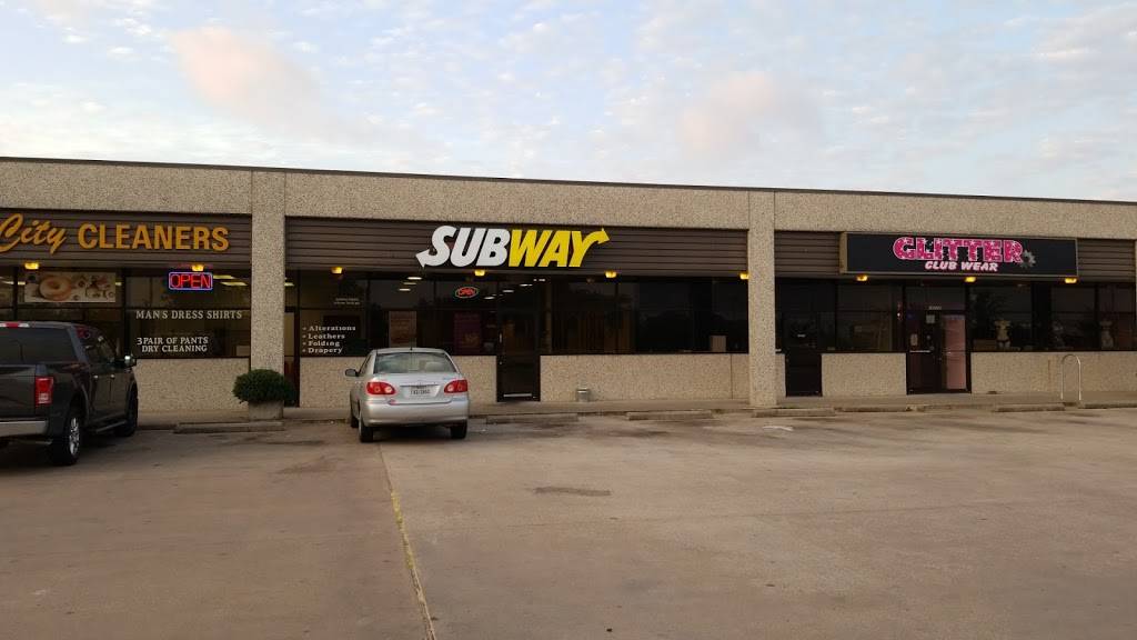 Subway Restaurants | restaurant | 2400 Meacham Blvd D, Fort Worth, TX 76106, USA | 8176243215 OR +1 817-624-3215
