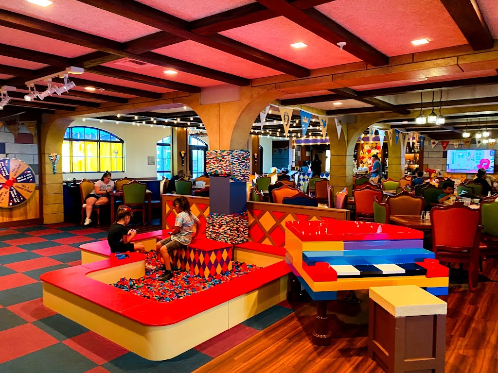LEGOLAND Castle Hotel | restaurant | 1 Legoland Dr, Carlsbad, CA 92008, USA | 7604445601 OR +1 760-444-5601