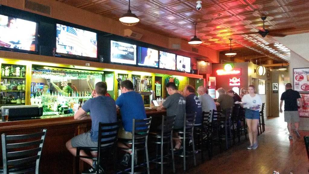 Shooters Bar & BBQ | restaurant | 113 E 1st St, OFallon, IL 62269, USA | 6186222227 OR +1 618-622-2227