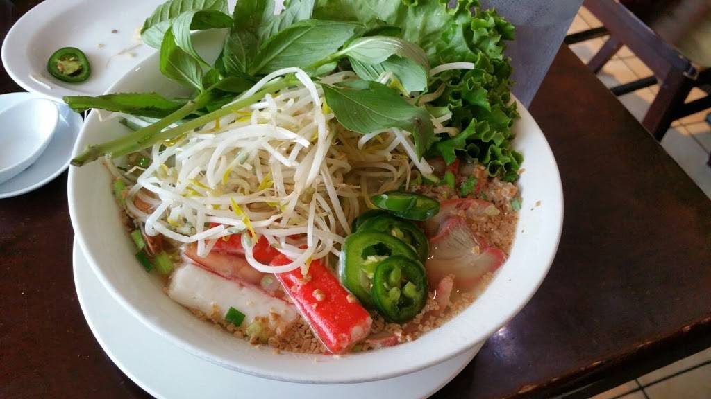 Saigon Cafe | restaurant | 1030 Old Peachtree Rd NW #203, Lawrenceville, GA 30043, USA | 7704152784 OR +1 770-415-2784