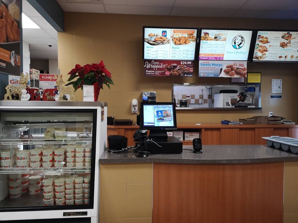 Mary Browns Famous Chicken & Taters | restaurant | 780 Kingston Rd A-2, Pickering, ON L1V 1A9, Canada | 9058312383 OR +1 905-831-2383