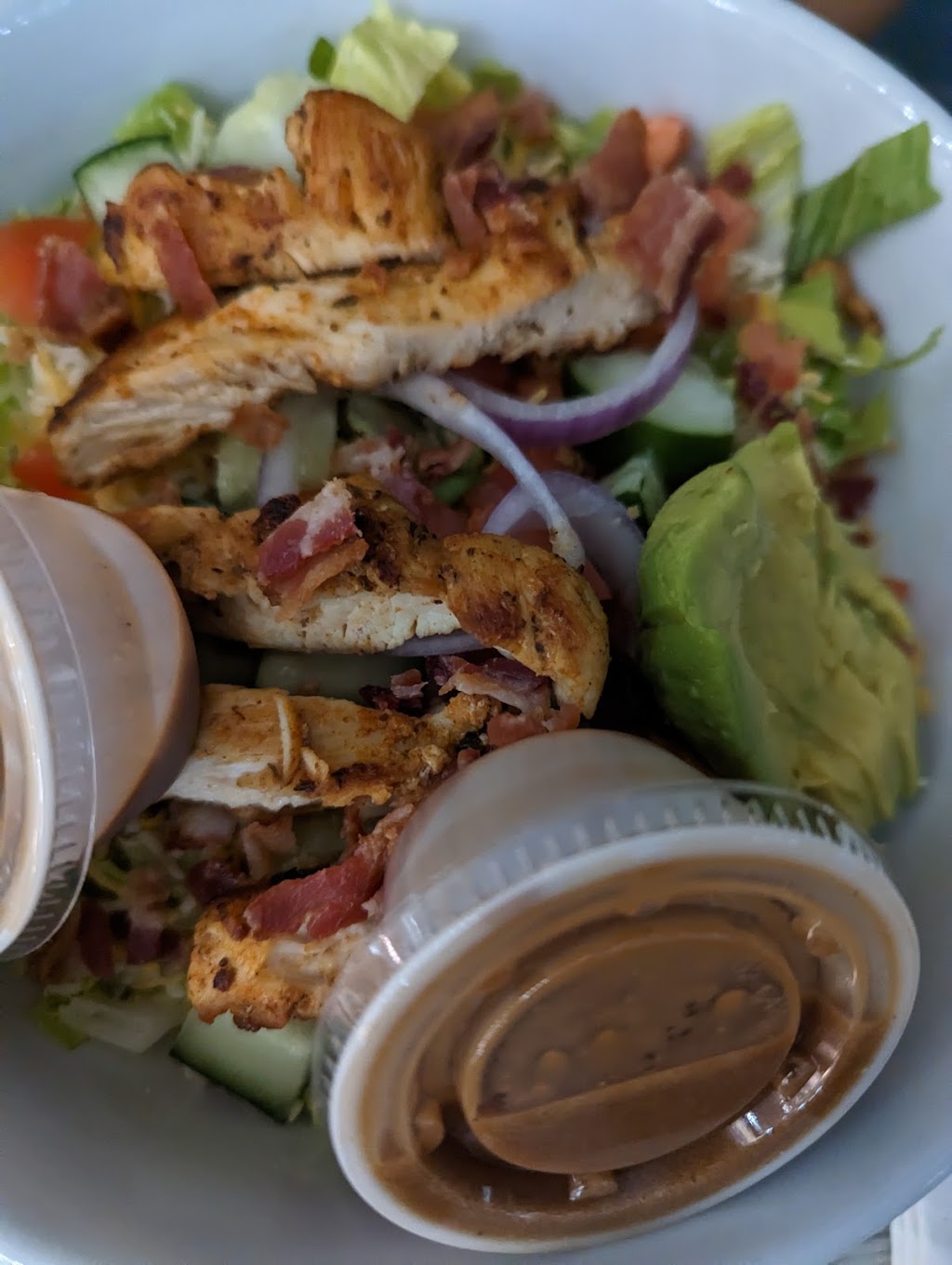 Coconut Charlies Pool Bar & Grill | restaurant | 520 N Ocean Blvd, Myrtle Beach, SC 29577, USA | 8438484700 OR +1 843-848-4700