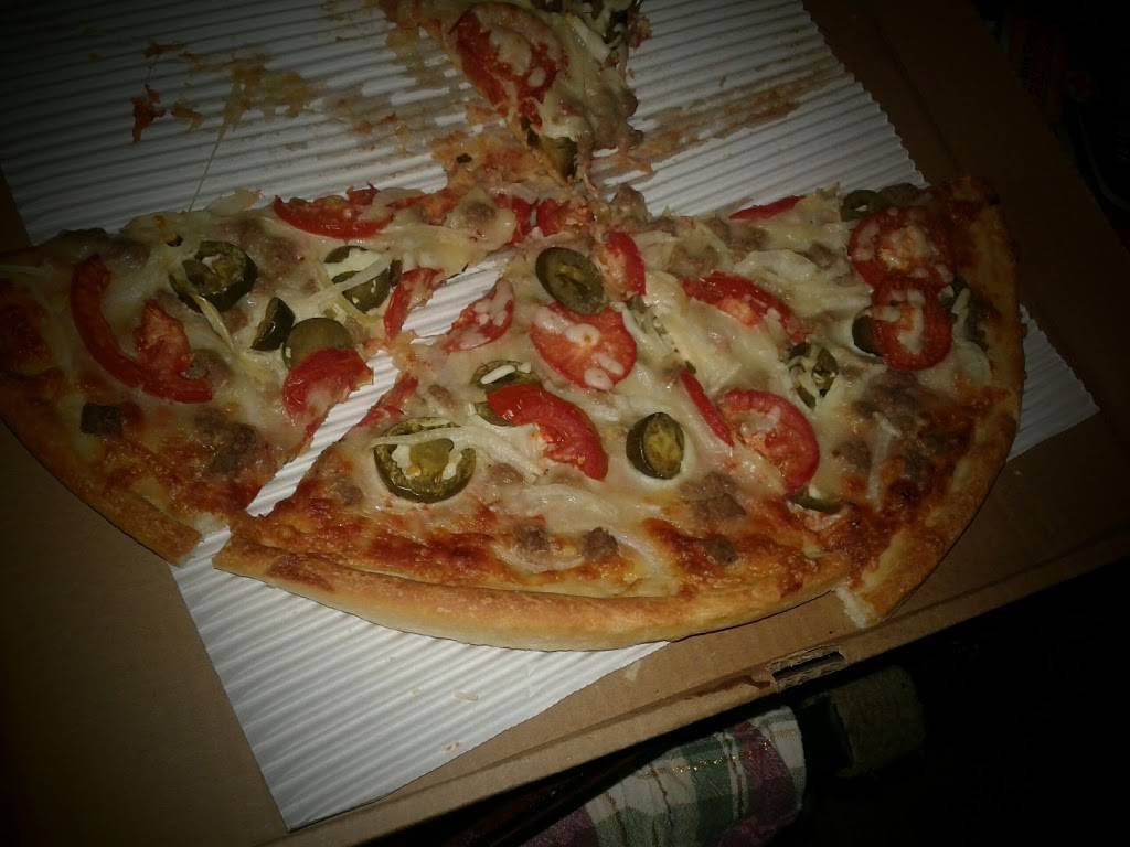 Brothers Pizza | restaurant | 165 High St, Clinton, MA 01510, USA | 9783657700 OR +1 978-365-7700