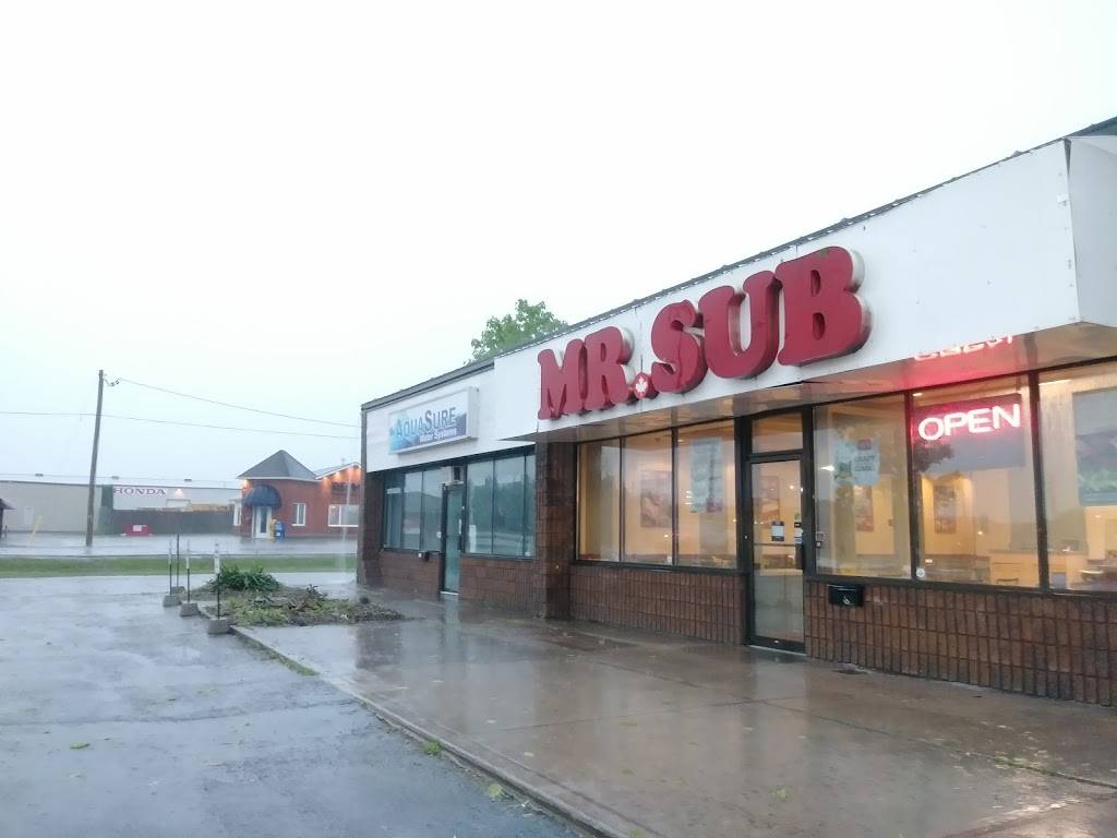 Mr.Sub | restaurant | 16 Richmond Blvd, Napanee, ON K7R 4A3, Canada | 6133540359 OR +1 613-354-0359
