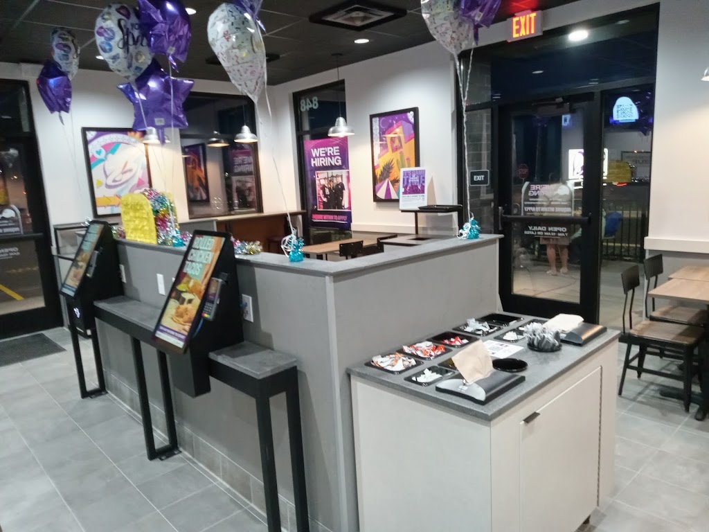 Taco Bell | restaurant | 848 N Wisconsin St, Elkhorn, WI 53121, USA | 2628063178 OR +1 262-806-3178