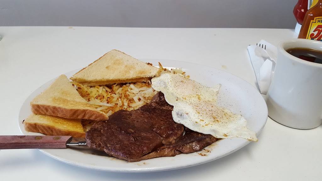 Jims Family Restaurant | restaurant | 404 McKinley Ave, Bartonville, IL 61607, USA | 3096978360 OR +1 309-697-8360