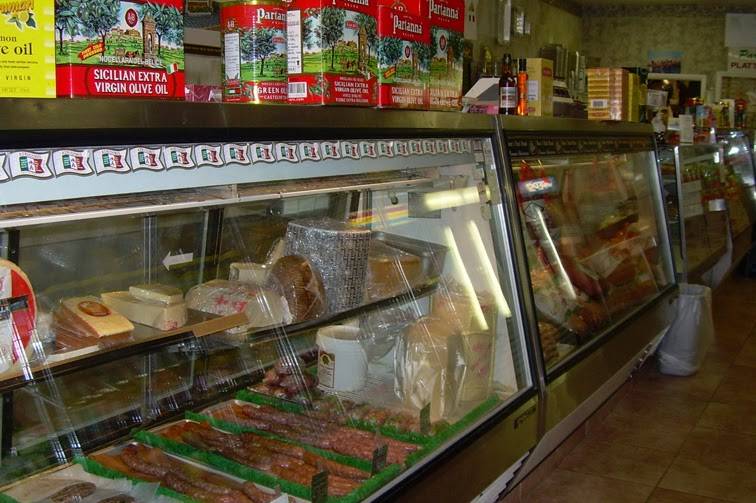 Neapolitan Gourmet | restaurant | 5415 Airport-Pulling Rd, Naples, FL 34109, USA | 2395948285 OR +1 239-594-8285