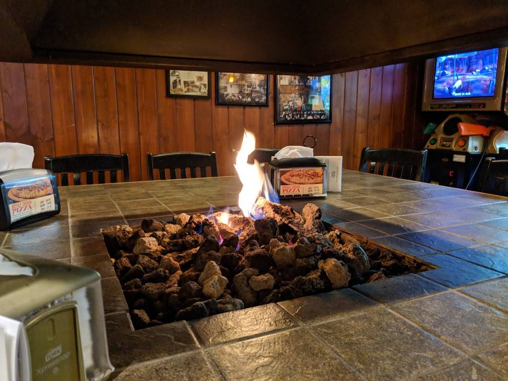 Raffertys Pizza | restaurant | 14136 Baxter Dr, Brainerd, MN 56401, USA | 2188295804 OR +1 218-829-5804