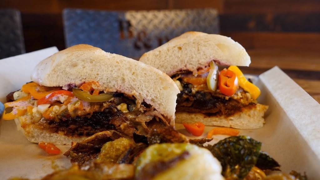 Beasts & Brews | restaurant | 7 Spectrum Loop, Colorado Springs, CO 80921, USA | 7192471040 OR +1 719-247-1040