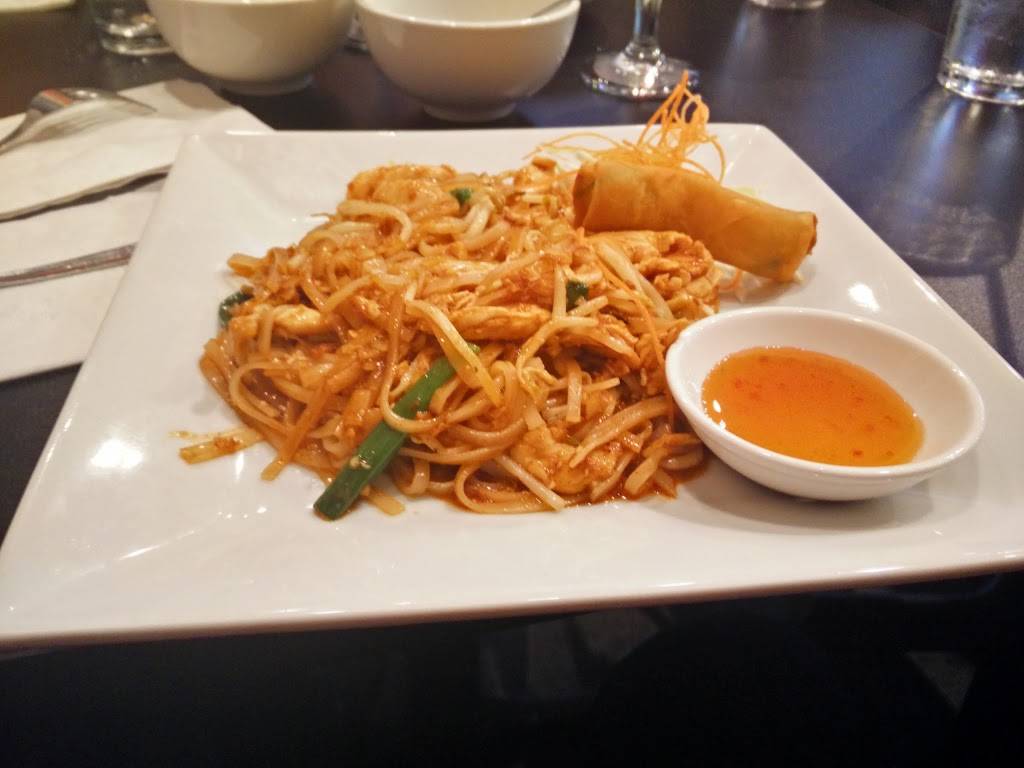 Chilli Thai | restaurant | 1012 W Hebron Pkwy #138, Carrollton, TX 75010, USA | 9728205670 OR +1 972-820-5670