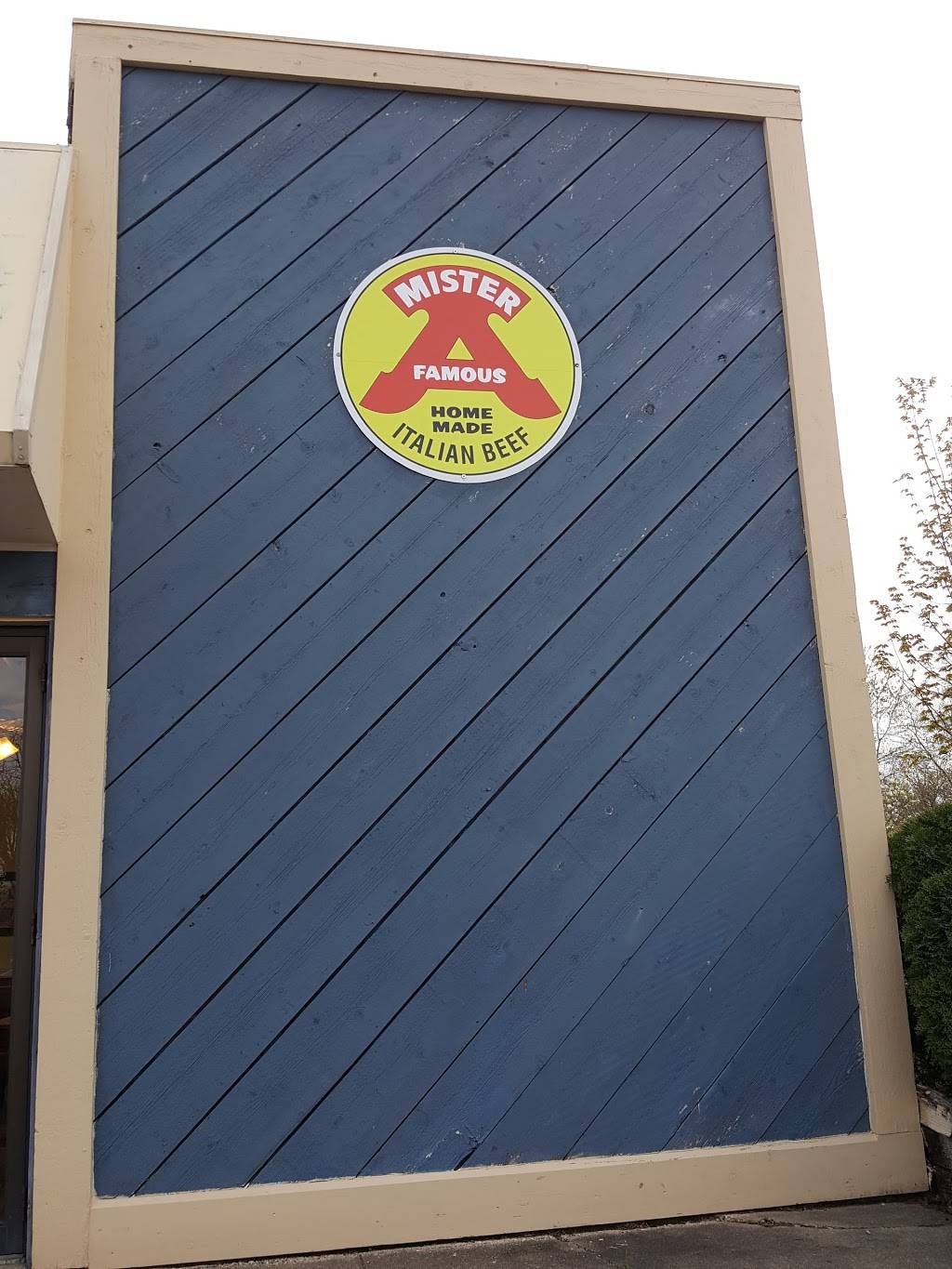 Mr As Italian Beef | restaurant | 475 W Virginia St, Crystal Lake, IL 60014, USA | 8154599150 OR +1 815-459-9150