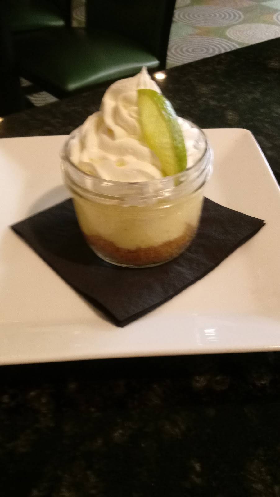 Burger Theory - Holiday Inn Bloomington | restaurant | 1710 N Kinser Pike, Bloomington, IN 47404, USA | 8123343252 OR +1 812-334-3252